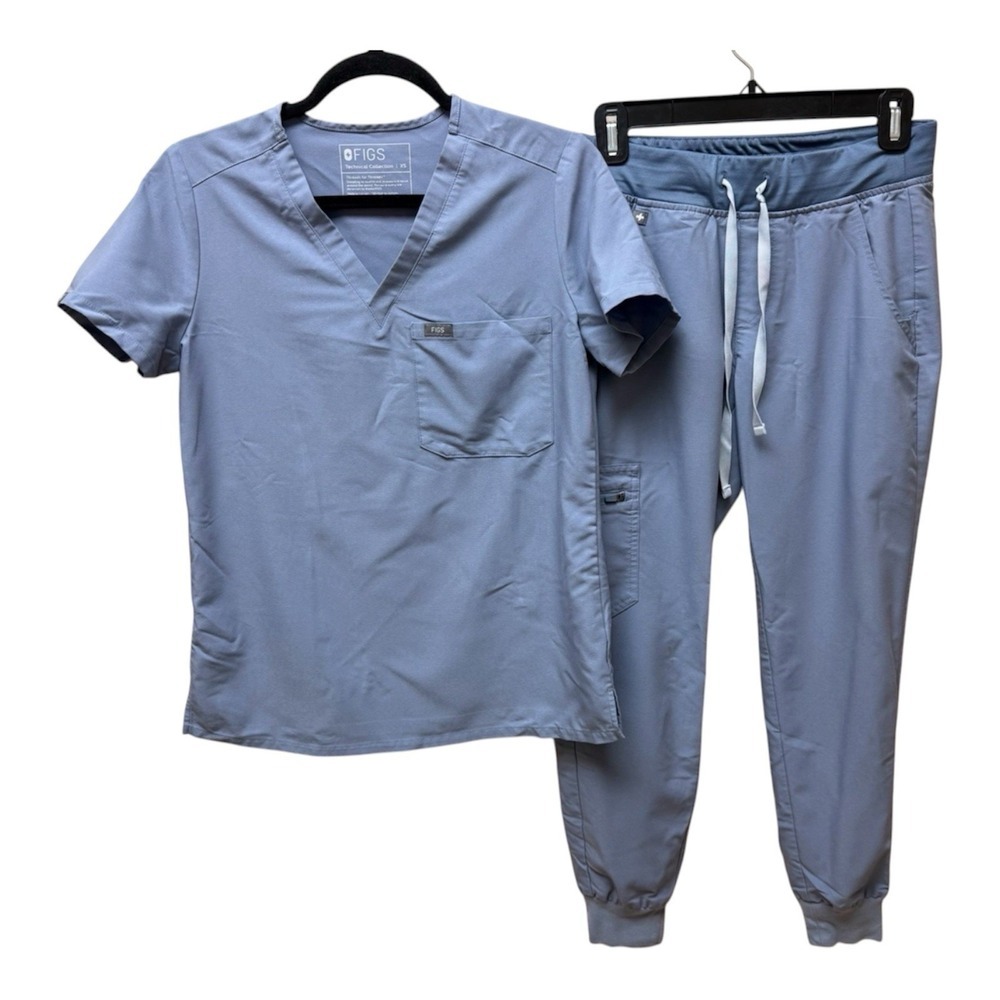 FIGS Catarina Scrub Set XS Dusty Blue One Pocket Top Jogger Pants XS/P Medical